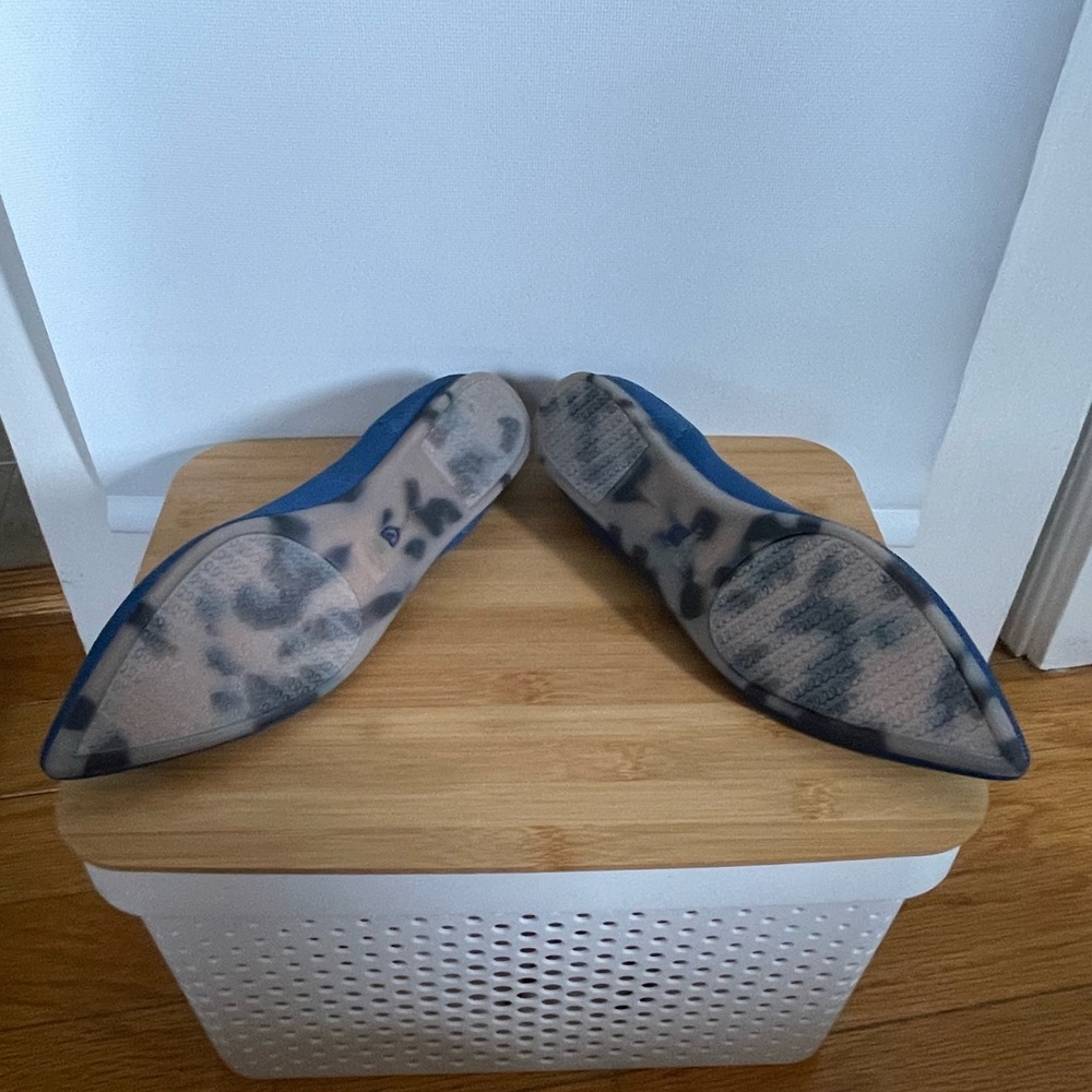 Rothy’s The Point pointy toes flats in Deep Ocean, size 9